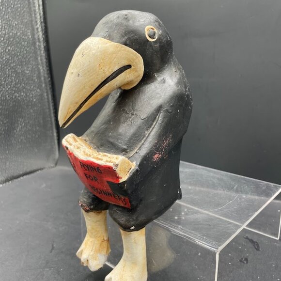 Wood Folk Art Raven Crow Shelf Sitter Reading Flying for Beginners Bermuda Trade - Picture 2 of 10